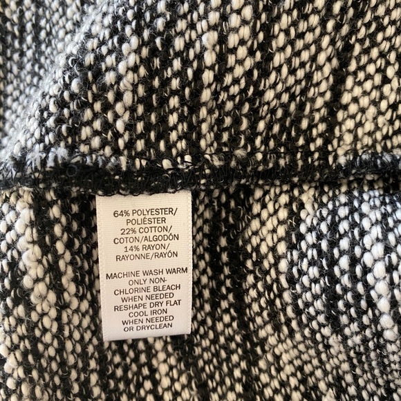 Loft Sweater/Jacket. Soft cotton/polyester blend - Picture 4 of 4